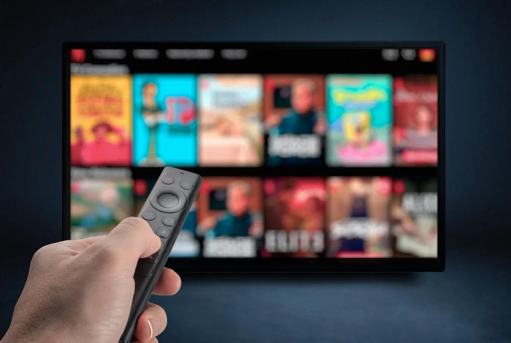 Connected TV vs Traditional TV: Which Delivers Better ROI?